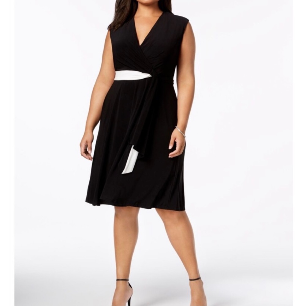 TAYLOR Black Sleeveless Knee Length Wrap Dress